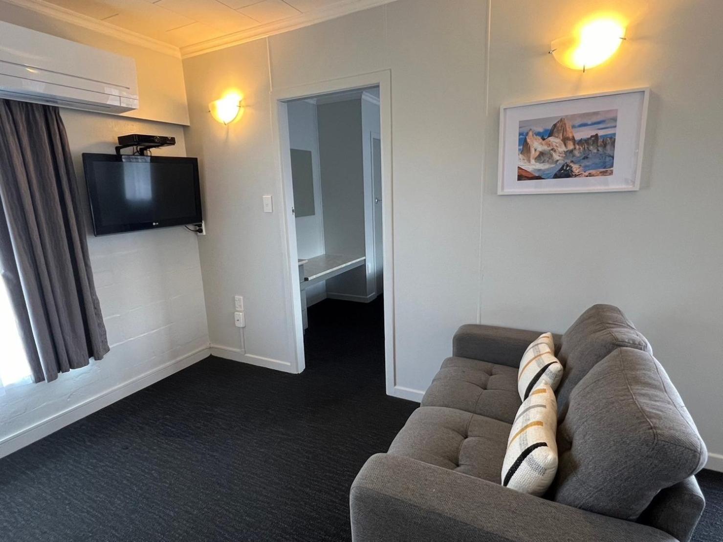 Kensington Motel Уангарей Екстериор снимка