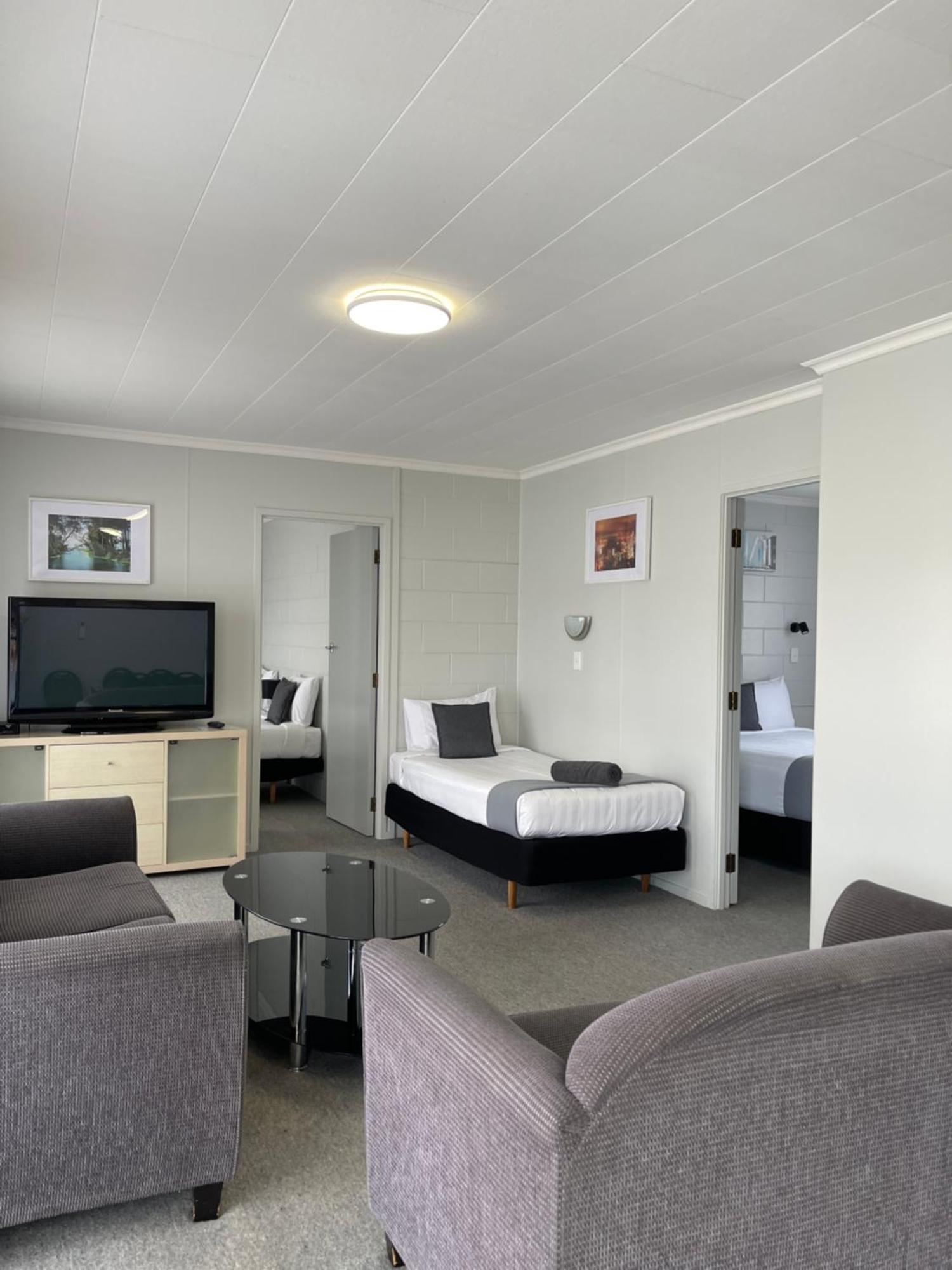 Kensington Motel Уангарей Екстериор снимка