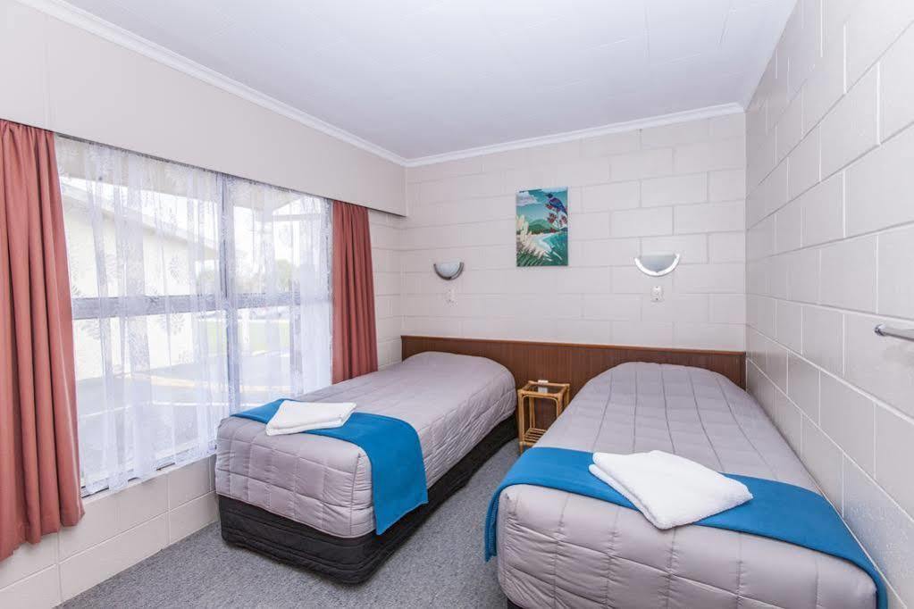 Kensington Motel Уангарей Екстериор снимка