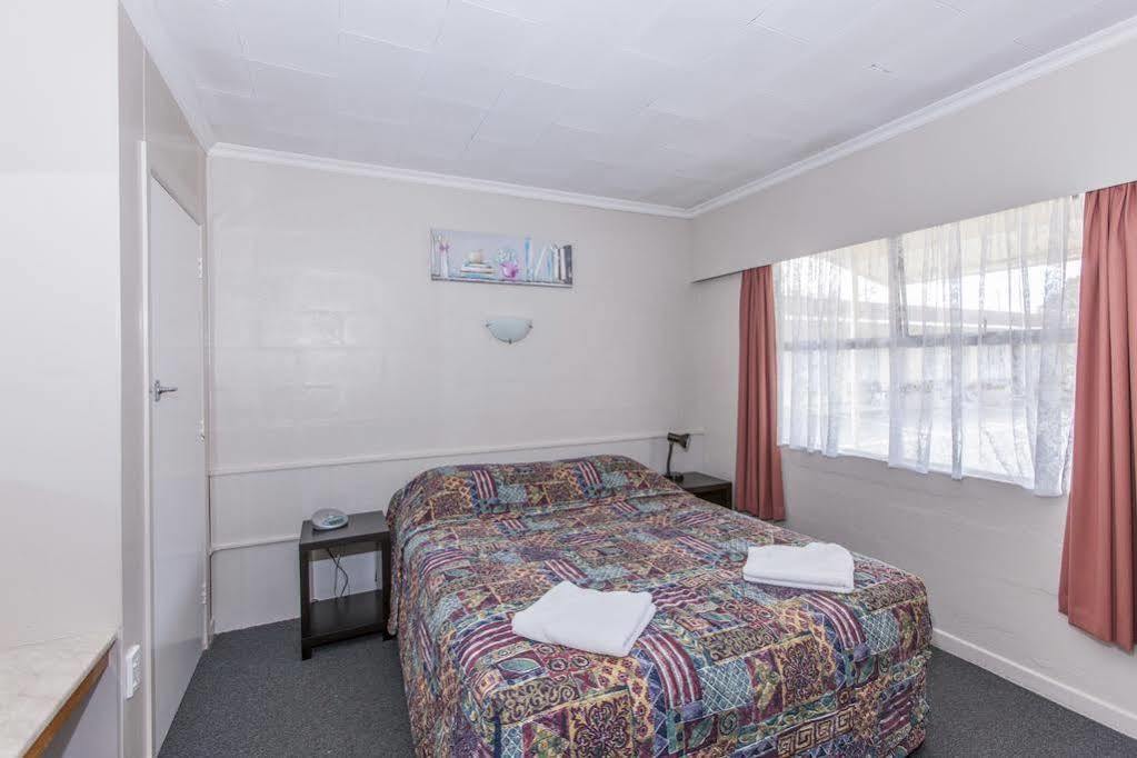 Kensington Motel Уангарей Екстериор снимка